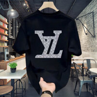 áo thun giữ nhiệt Outlets LV Logo Kaos Black White Oversized 20s Boxy Fit T Shirt Pria Wanita - Louis Vuitton 52
