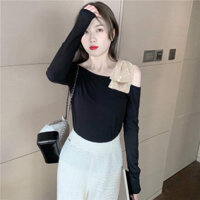 Áo thun lệch vai nơ kim sa tay dài
