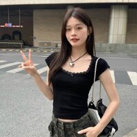 Áo thun ngắn tay mùa xuân Thiết kế mùa hè Slim Ngắn màu đen nơ áo thun ren hàng đầu mới