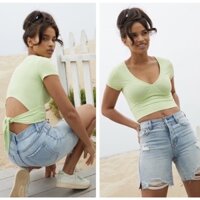 Áo thun Pacsun cutout cột dây ở lưng