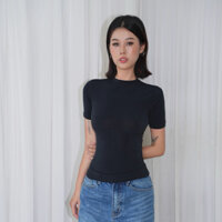 Áo thun trơn form ôm body màu đen chất xịn ko nhăn-Carose