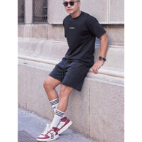 Áo Thun UNISEX Tay Ngắn Cổ Tròn Thun cotton in hình nam tính mạnh mẽ.