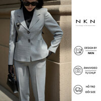 Áo vest nữ, blazer nữ NKN Jolie màu kẻ răng sói, thiết kế chiết eo tôn dáng, chất liệu cao cấp.