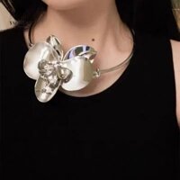 Aroma Vòng Cổ Hoa Kim Loại Lớn, Tuyên Bố Trang Sức Hợp Kim 3D Hoa Dây Chuyền, Thời Trang Oversize Bohemian Vintage Phóng Đại Choker Đảng