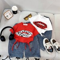 B02 - Bộ bé gái quần jean suông mix áo croptop hình môi cho bé gái diện dễ thương 8 - 30kg