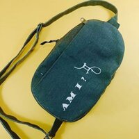 Ba lô đeo chéo đen