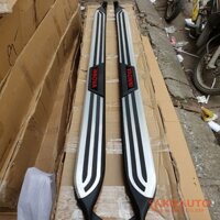 Bậc bước chân lên xuống Innova