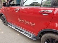 Bậc lên xuống, bệ bước Toyota Innova Venturer 2019