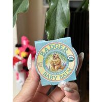 Badger Baby Balm bôi vết côn trùng cắn.
