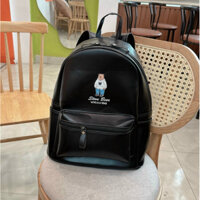 Balo da trơn đen dây bản to họa tiết gấu nâu size 40 vừa A4 atlat