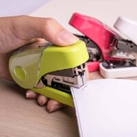 Bấm kim trợ lực số 10 Max HD-10FL3K