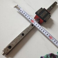 [bản 20] ray HG20 dài 400 mm có cánh 2 đầu ốc M6 chế máy tiện phay xy