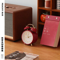 Bàn cạnh giường cưới phong cách vintage, đồng hồ báo thức cho cặp đôi Nhật Bản, trang trí phòng cưới hoa đào