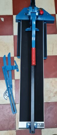 BÀN CẮT GẠCH CC 1M  XANH