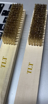 BÀN CHẢI ĐÁNH RỈ SỢI ĐỒNG THAU 5 HÀNG TLT