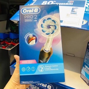 Bàn chải điện Oral-B Pro 2 2000s