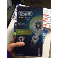 Bàn Chải Điện Oral B Pro 600