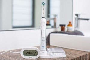 Bàn chải điện Oral-B Professional Care Smart Series 5000