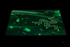 Bàn di chuột Razer Goliathus Speed Cosmic Size M (Medium)