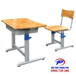 Bàn ghế học sinh khung sắt, mặt gỗ tự nhiên BHS20-4