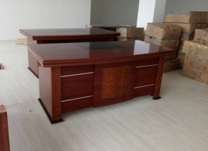 Bàn giám đốc Hòa Phát DT1890H34