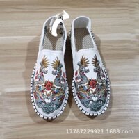 Bán hàng trực tiếp tại nhà máy [Giày thêu Xianyun 1] Giày xã hội dân tộc Rồng đôi chơi bóng Màu bóng Giày nam Giày vải Bắc Kinh Giày thủ công đế mềm Giày lười Giày thêu.A7