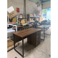 Bàn ikea tủ bốn ngăn kéo khoá yếm trước 1m2