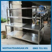 Bàn inox công nghiệp 2 tầng có 2 kệ trên bàn BCN24