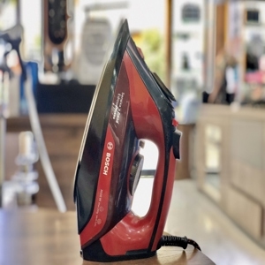 Bàn là Bosch TDA503001P - 3000W