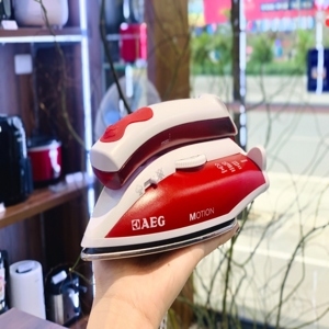 Bàn là du lịch AEG DBT800
