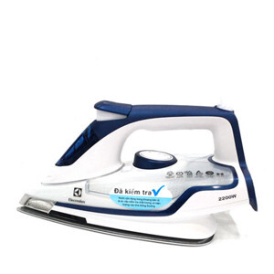 Bàn là hơi nước Electrolux ESI6123