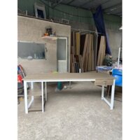 Bàn làm việc dài 2m, bàn làm việc nhân viên chân sắt