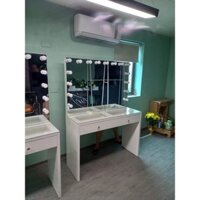 bàn makeup chuyên nghiệp
