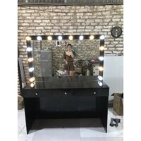 bàn makeup chuyên nghiệp