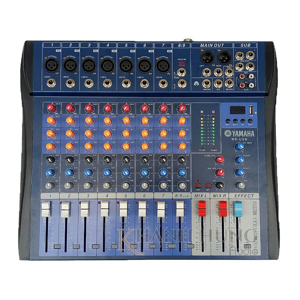 Bàn Mixer Yamaha M8