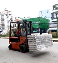Bạn Muốn Thuê Xe Nâng Hàng Giá Rẻ?