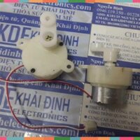 (BÁN NHANH) 2 cái động cơ giảm tốc 300 js30 5-12V 25-60V/P, trục nhựa+cánh tay đòn kde4388