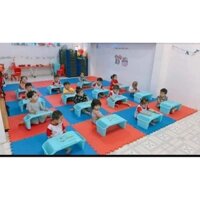 Bàn nhựa ngồi bệt