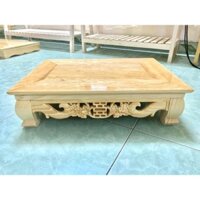 bàn osin đắt trước bàn thờ, khám thờ, khám thần tài