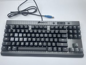 Bàn phím Corsair Vengeance K65