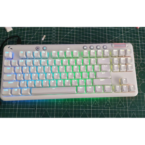 Bàn phím Logitech G715 TKL