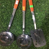 Bán set bộ 3 muôi thìa inox hàng Nhật bãi đẹp 90% nhé các bác. Giá 210k - 0989738333 - dc :p106 ngõ 27 lương đình của hn