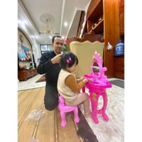Bàn trang điểm cho bé