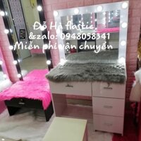 Bàn trang điểm gắn đèn Led