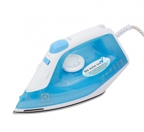 Bàn ủi hơi nước Electrolux ESI4017