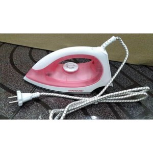 Bàn ủi khô Sunhouse SHD-1072