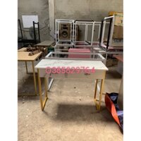 Bàn văn phòng chân sắt sơn nhũ vàng d1m2 x r60 x c75cm