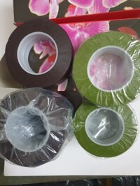 Băng dính sáp xanh, nâu cuốn cành hoa
