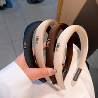 Băng đô cạnh hẹp Phiên bản Hàn Quốc Băng đô xốp Satin bóng Đơn giản Phù hợp với mọi trận đấu Trang sức 2025 Phong cách mới