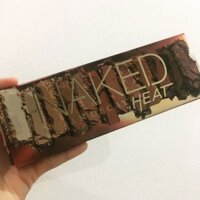 Bảng mắt Naked Heat của Urban Decay